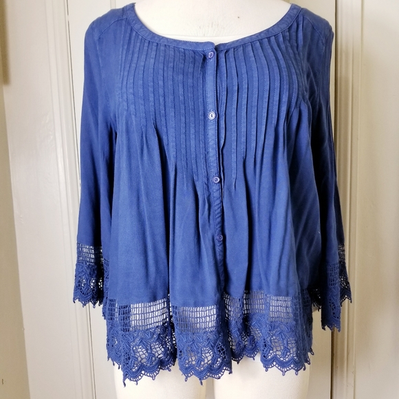 American Eagle Outfitters Tops - AMERICAN EAGLE L blue peasant boho crochet…
